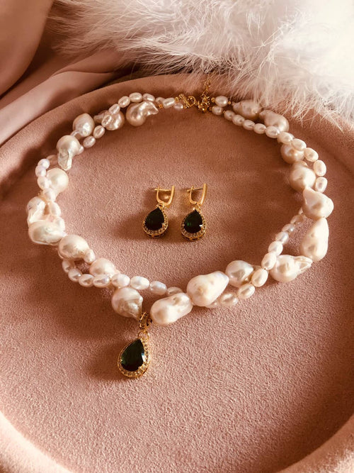 Baroque pearl bracelet